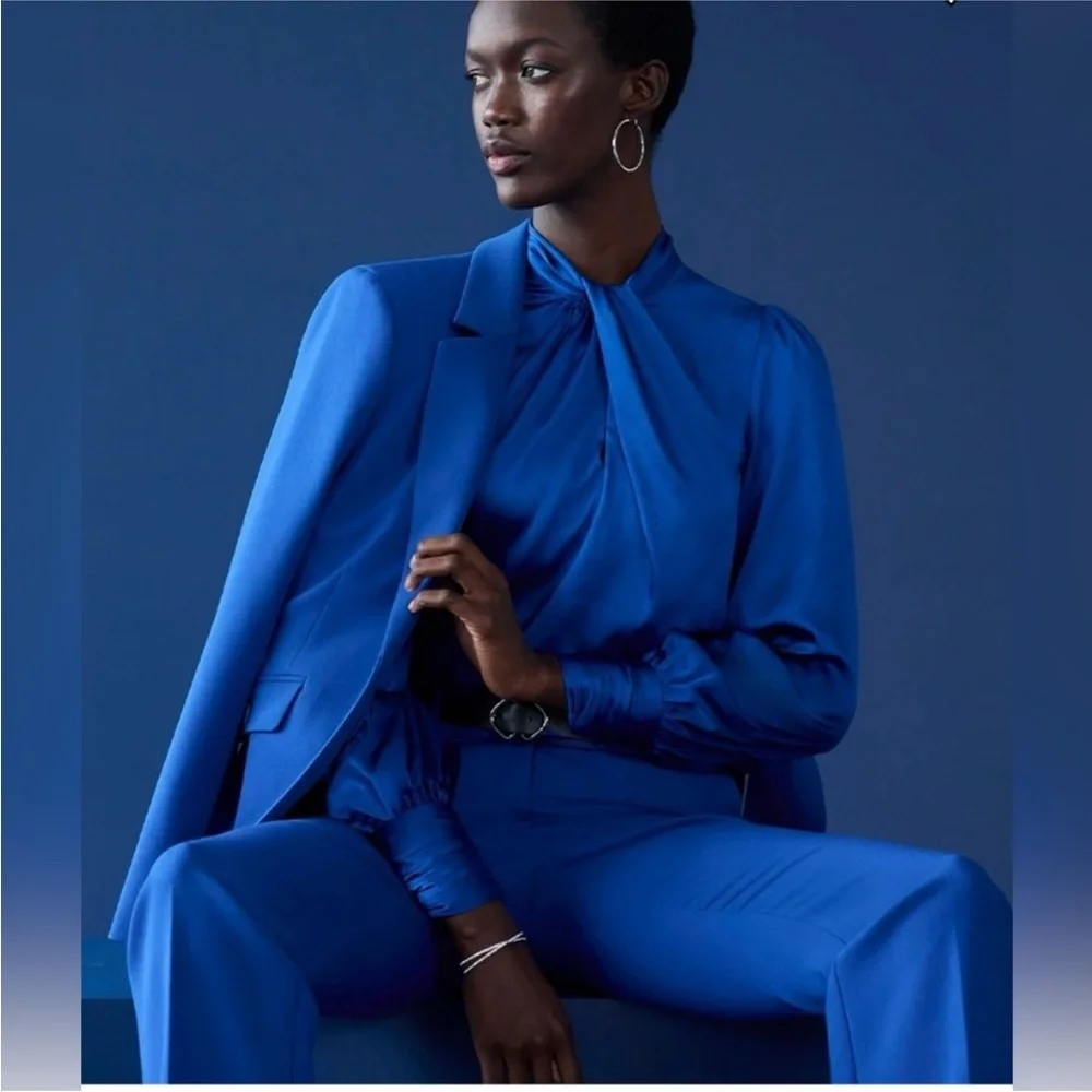 WHBM Chic Royal Blue Long Sleeve Twisted Neck Satin Blouse size 4 - Picture 6 of 15